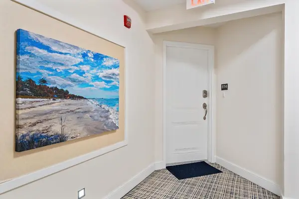 814 Bay Colony Drive S, North Palm Beach, FL 33408