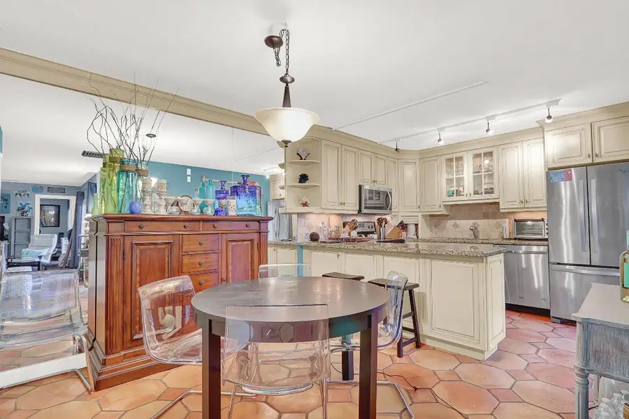 904 9th Terrace, Palm Beach Gardens, FL 33418 - #3