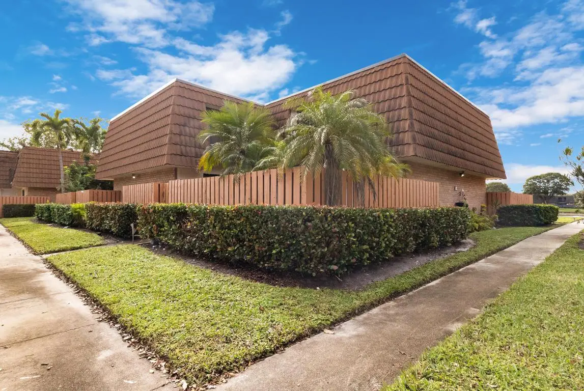 245 Charter Way, West Palm Beach, FL 33407 - #1