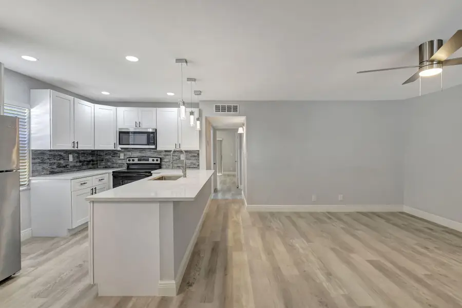 909 S Flanders S, Delray Beach, FL 33484 - #2