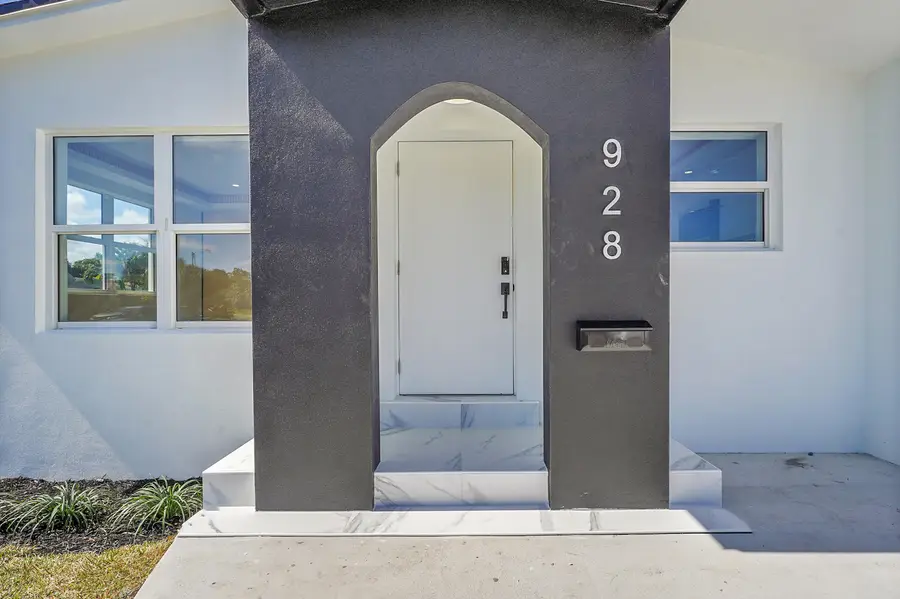 928 Market Street, West Palm Beach, FL 33401 - #3