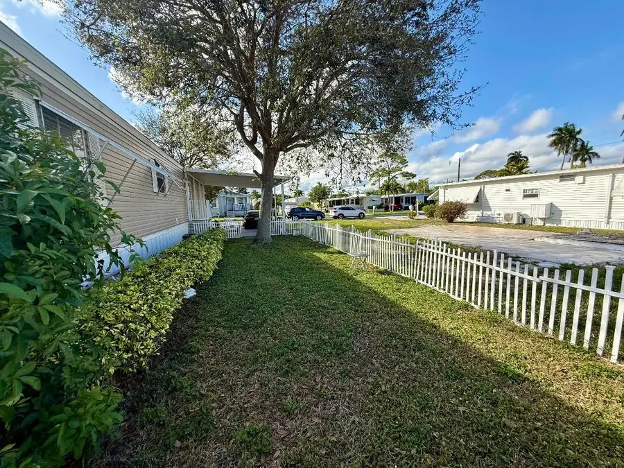 8964 Pine Street, Boynton Beach, FL 33436 - #3