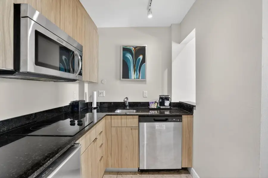 2670 E Sunrise Boulevard #320, Fort Lauderdale, FL 33304 - #3