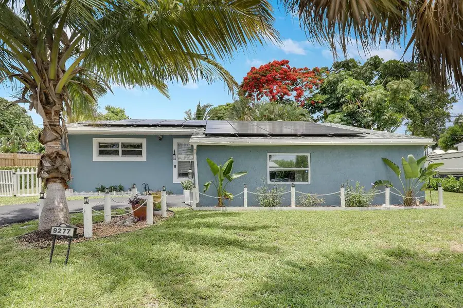 9277 Bloomfield Drive, Palm Beach Gardens, FL 33410 - #2