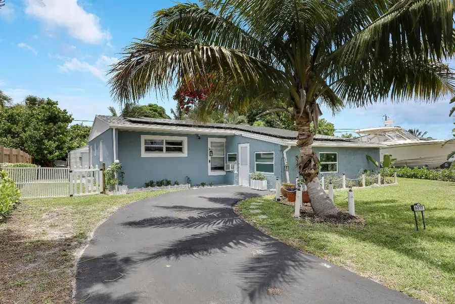 9277 Bloomfield Drive, Palm Beach Gardens, FL 33410 - #3