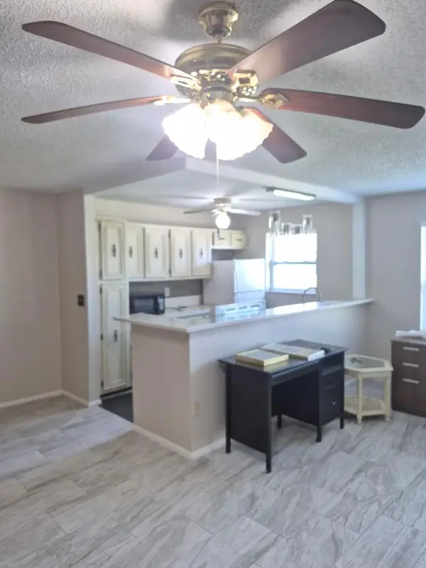 737 N High Point Bend S #B, Delray Beach, FL 33445