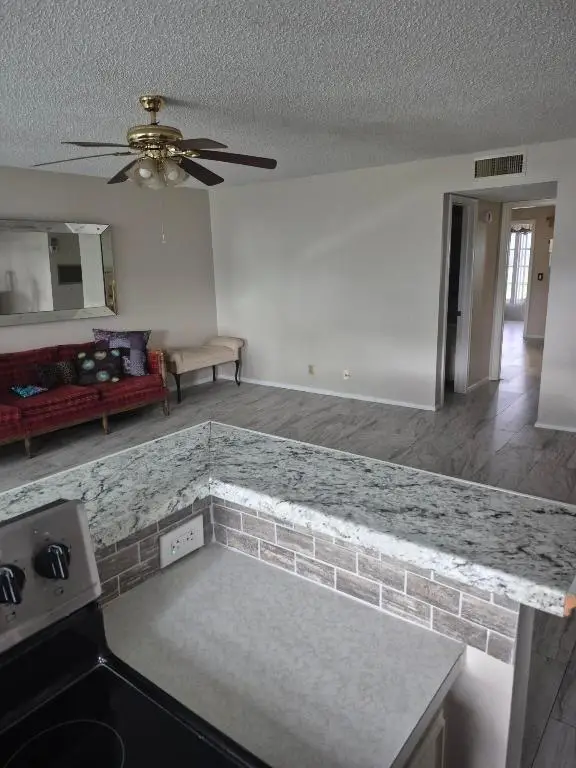 737 N High Point Bend S #B, Delray Beach, FL 33445 - #3