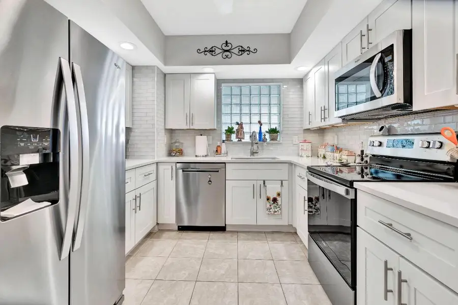 11571 Winchester Drive #27 D, Palm Beach Gardens, FL 33410 - #2