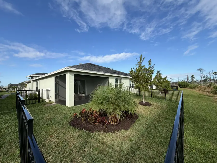 1561 SE Crosswood Way, Port Saint Lucie, FL 34984 - #2
