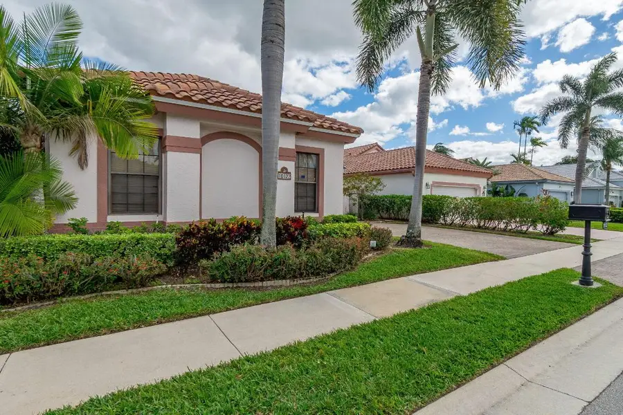 10122 Lexington Circle N, Boynton Beach, FL 33436 - #2