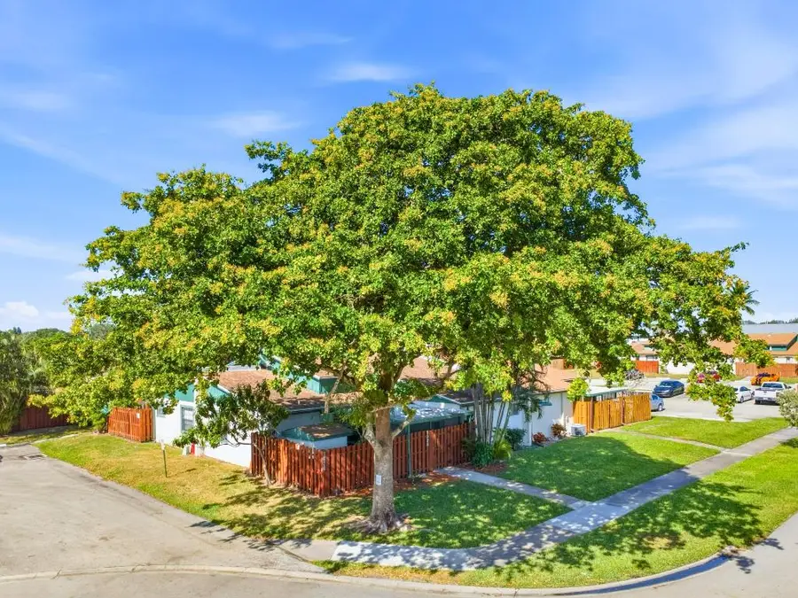 1020 Manor Drive #1-C, Lake Worth Beach, FL 33461 - #2