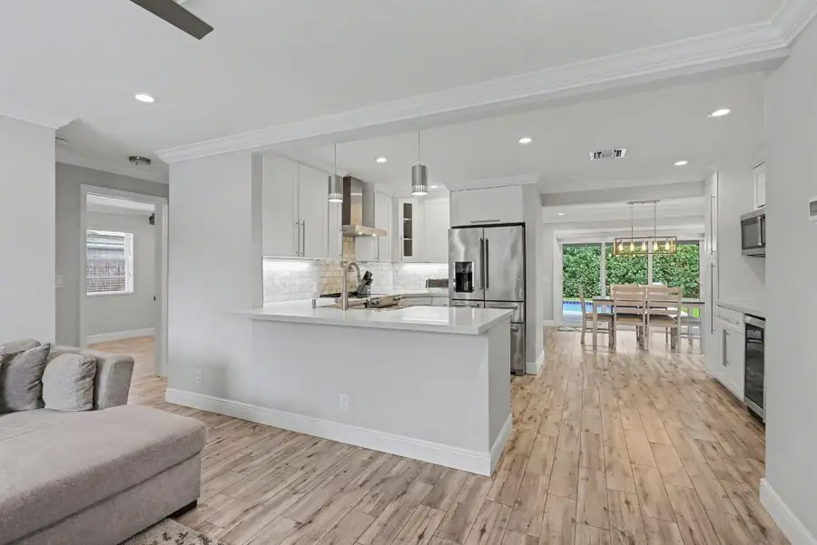 124 SW 11th Avenue, Boynton Beach, FL 33435 - #3