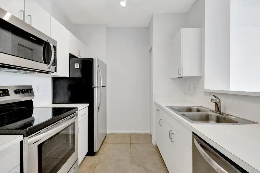 720 S Sapodilla Avenue #303, West Palm Beach, FL 33401 - #2