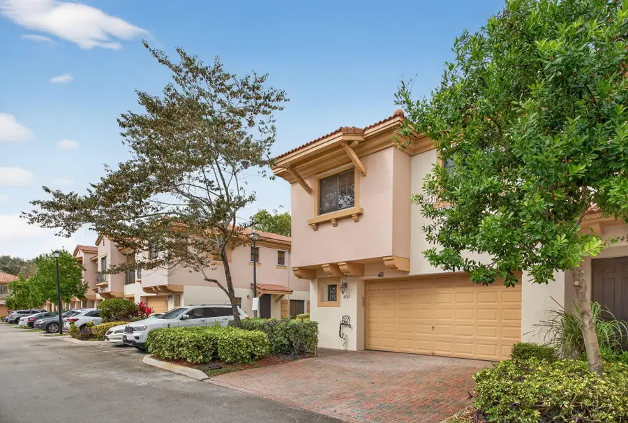 4751 Grand Cypress Circle N, Coconut Creek, FL 33073 - #2