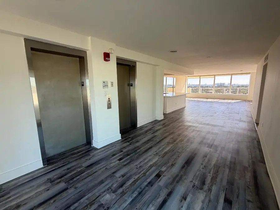 2000 NE 135th Street #Ph, North Miami, FL 33181 - #2