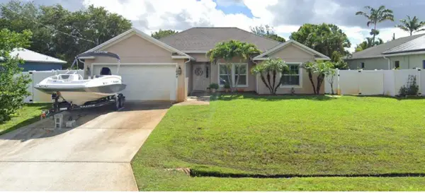 1649 SW Hampshire Lane, Port St Lucie, FL 34953