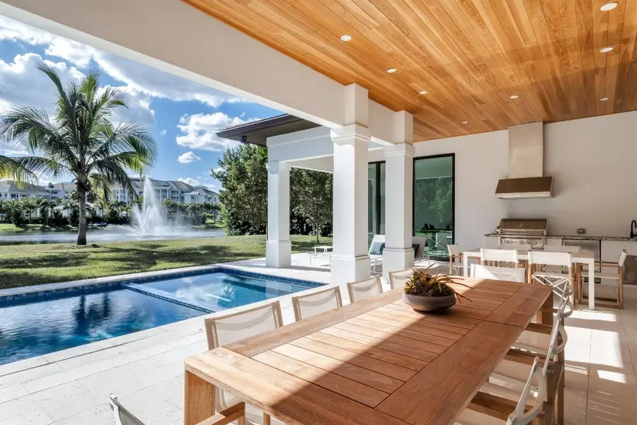 2719 Embassy Drive, West Palm Beach, FL 33401 - #2