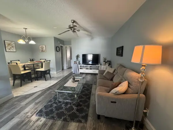 2100 NE 38 Street #221, Lighthouse Point, FL 33064