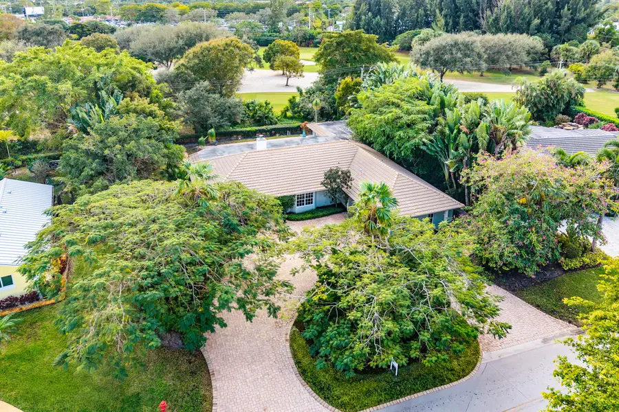 416 S Country Club Drive, Atlantis, FL 33462 - #3