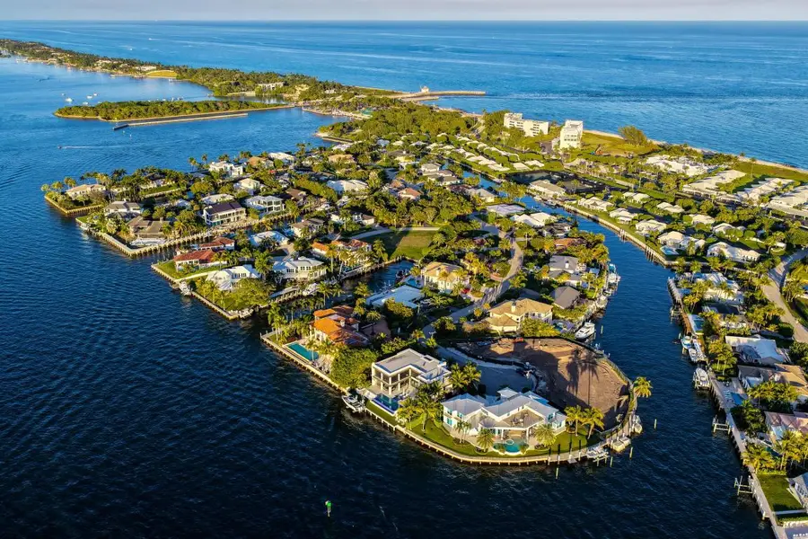 92 Island Drive S, Ocean Ridge, FL 33435 - #3