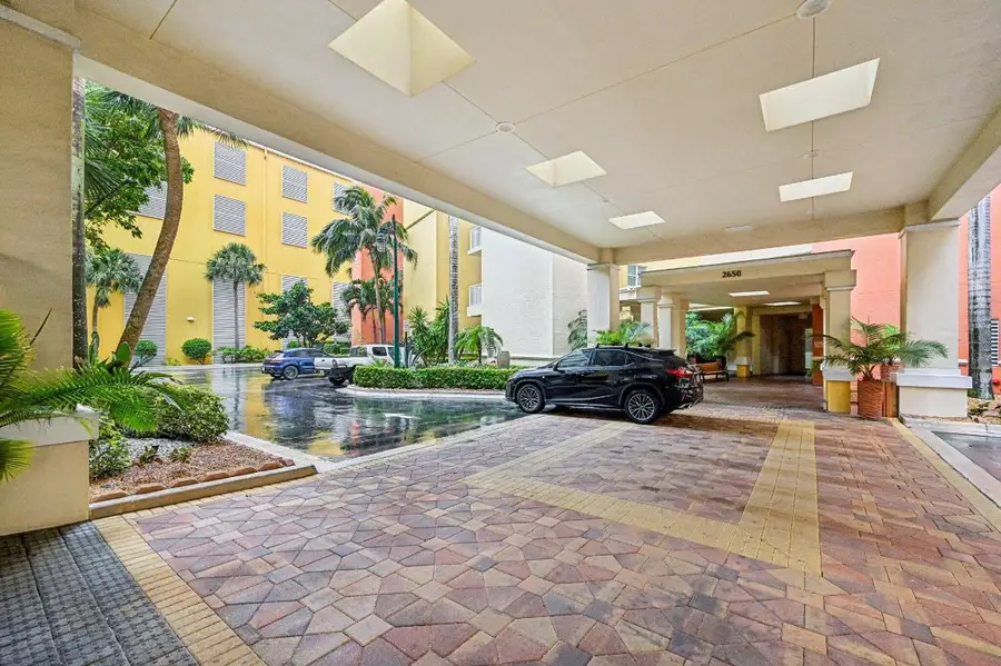 2650 Lake Shore Drive #1006, West Palm Beach, FL 33404 - #3