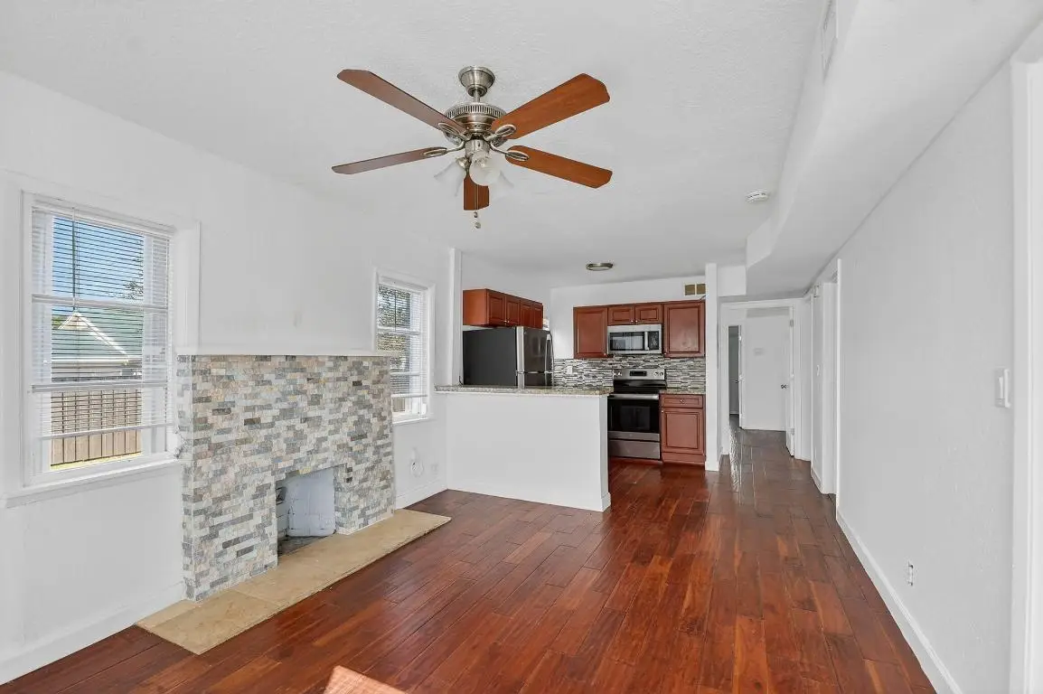 1011 W Lakewood Road, West Palm Beach, FL 33405 - #1