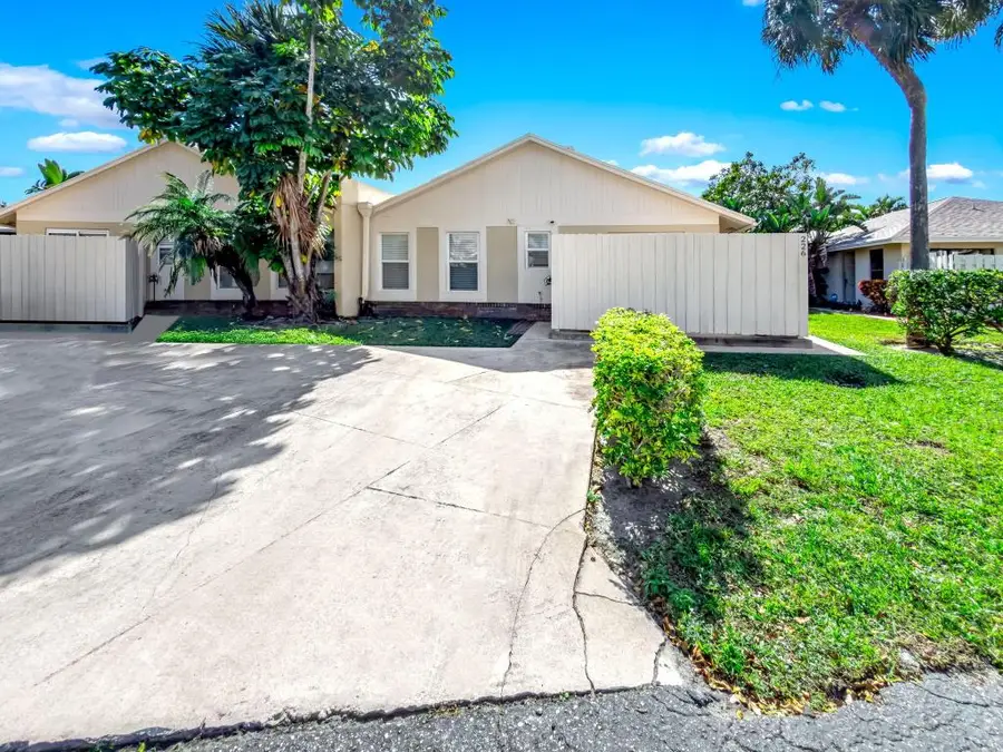 226 SE 1st Circle, Boynton Beach, FL 33435 - #2