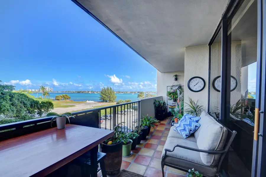 5600 N Flagler Drive #307, West Palm Beach, FL 33407 - #3