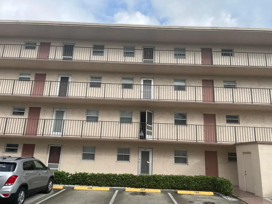 725 Lori Drive #106, Palm Springs, FL 33461 - #2