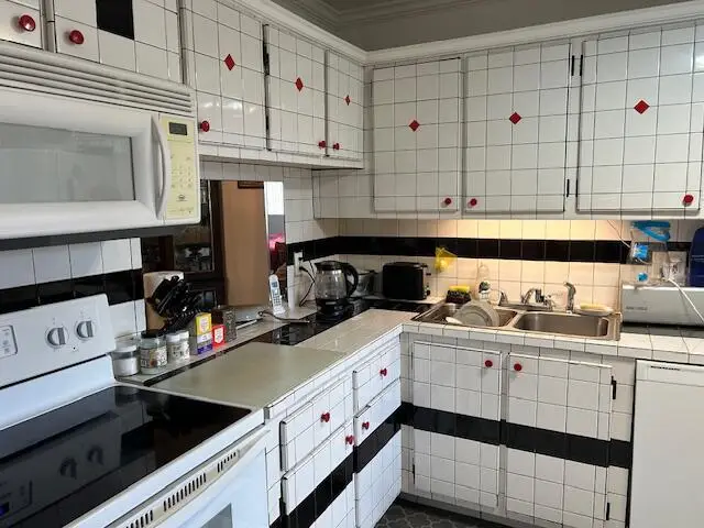 225 Lake Meryl Drive, West Palm Beach, FL 33411 - #2