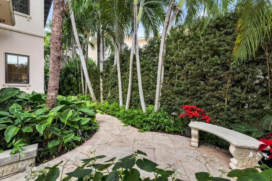 261 Seminole Avenue, Palm Beach, FL 33480 - #3