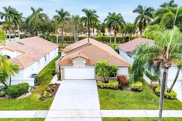 9702 Harbour Lake Circle, Boynton Beach, FL 33437
