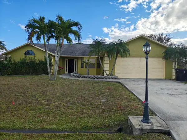 222 SW Fairchild Avenue, Port St Lucie, FL 34984