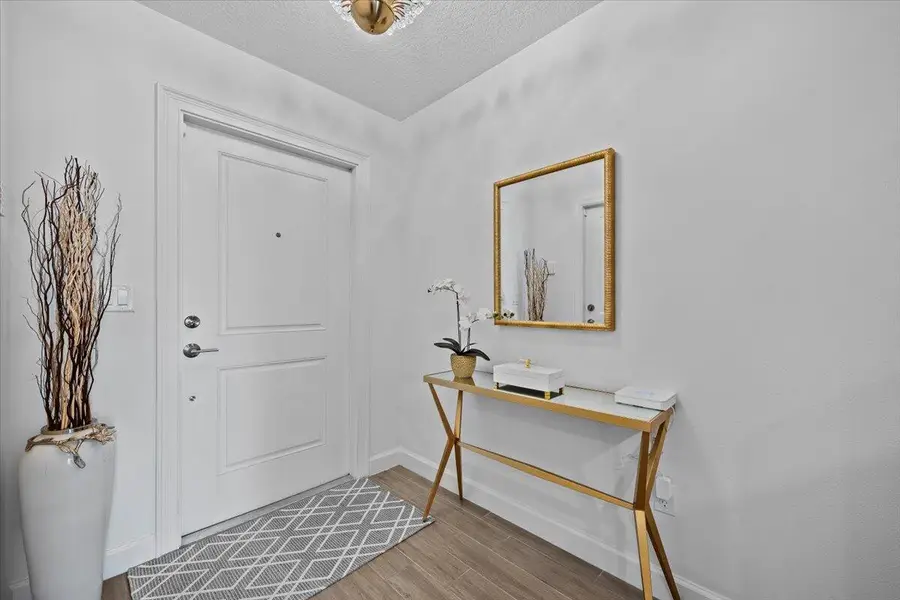 6013 Woods Edge Circle, Palm Beach Gardens, FL 33410 - #2