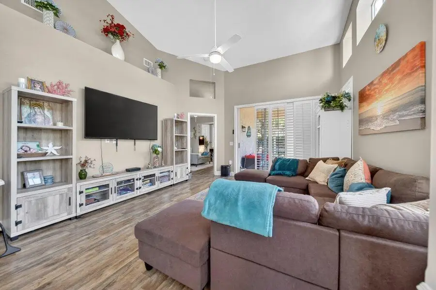 1686 SW Harbour Isles Circle, Port Saint Lucie, FL 34986 - #3