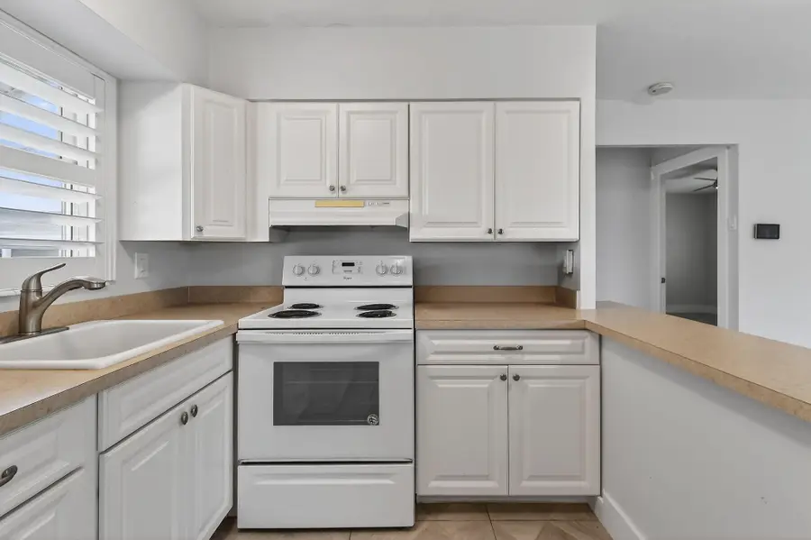 3060 Meridian Way N #8, Palm Beach Gardens, FL 33410 - #2