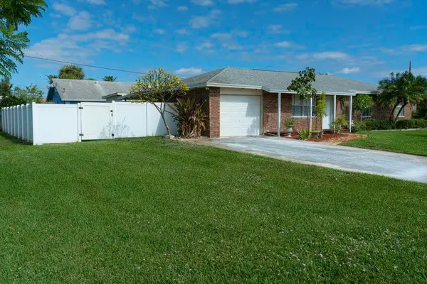 3119 Caribb Way, Lake Worth, FL 33462