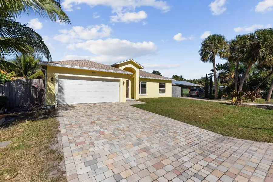 3037 SE Iris Street, Stuart, FL 34997 - #2