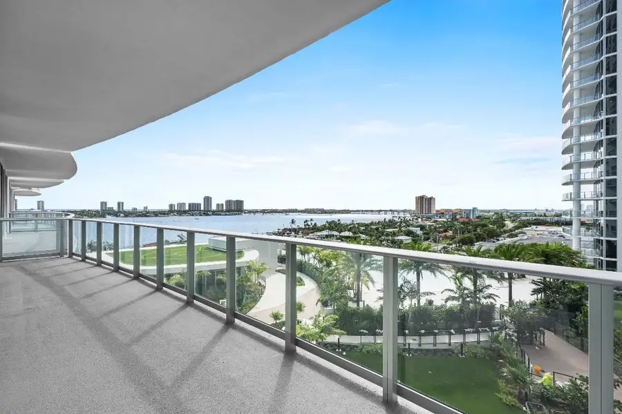 220 Lake Shore Drive #915, Lake Park, FL 33403 - #2