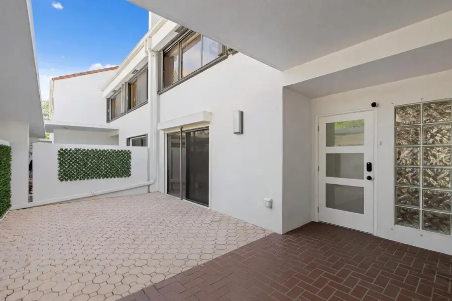 2435 Presidential Way #E, West Palm Beach, FL 33401 - #2