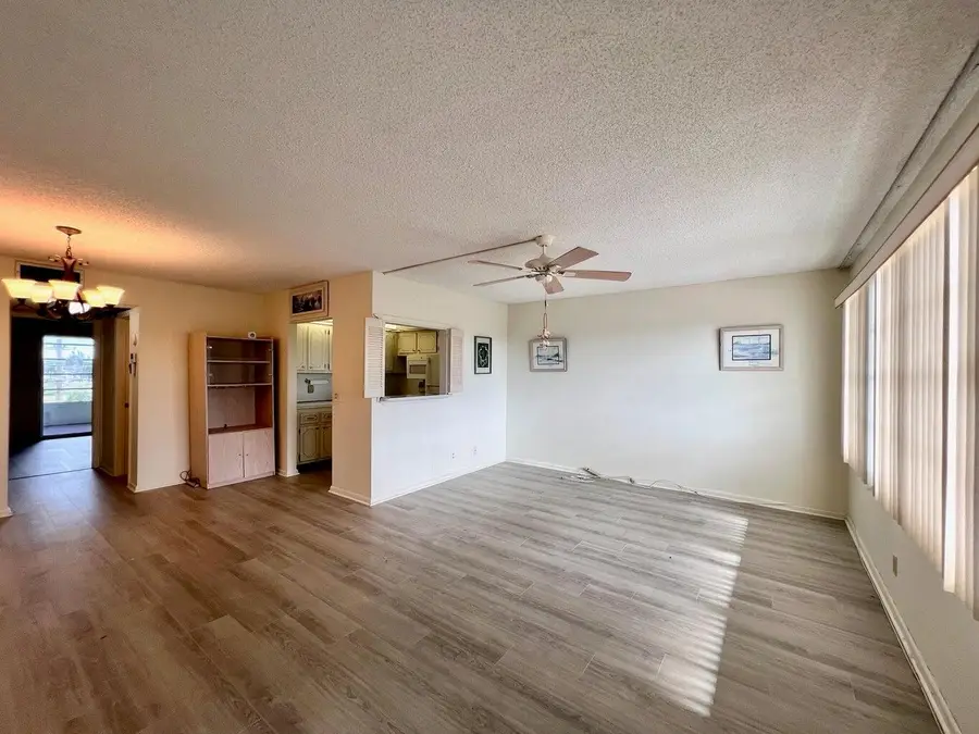 434 Southampton B, West Palm Beach, FL 33417 - #3