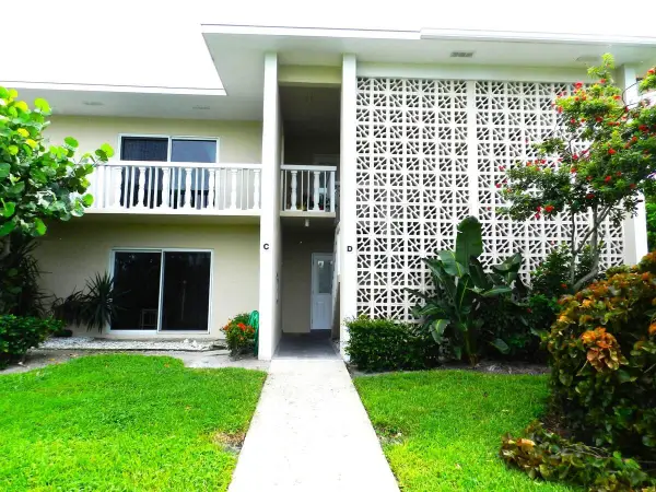 320 North Boulevard #1c, Boynton Beach, FL 33435