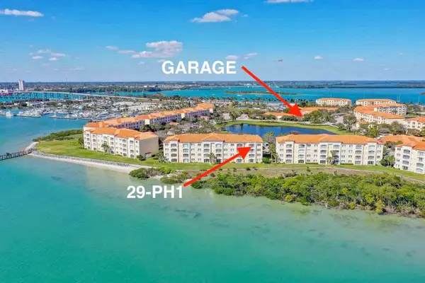 29 Harbour Isle Drive W #Ph01, Fort Pierce, FL 34949