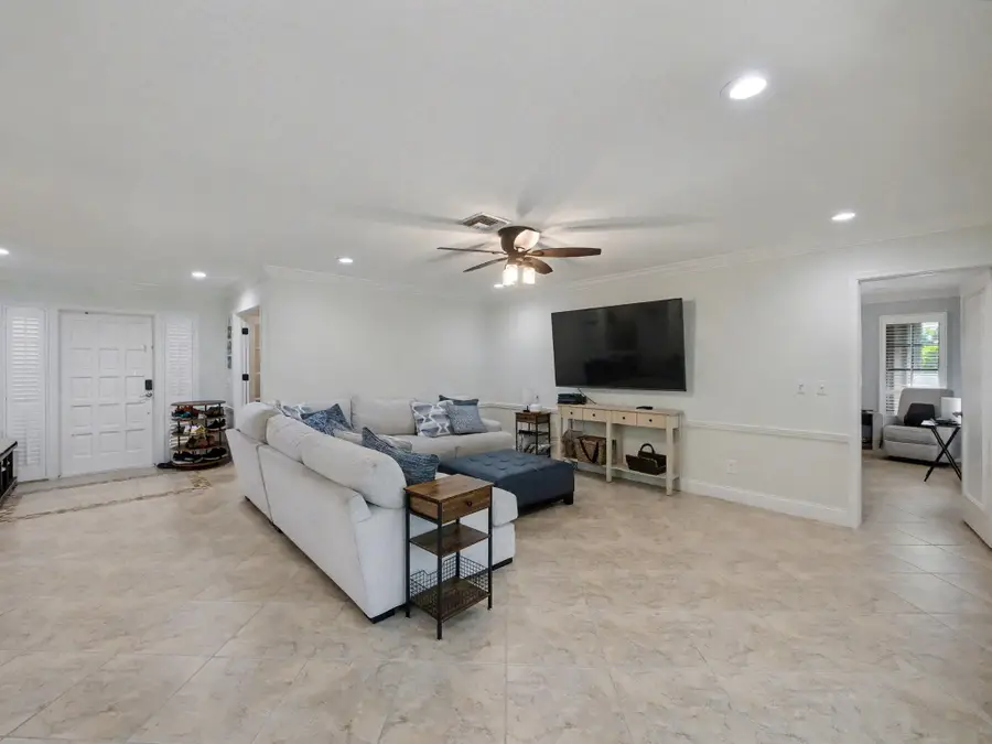 720 Muirfield Circle, Atlantis, FL 33462 - #3