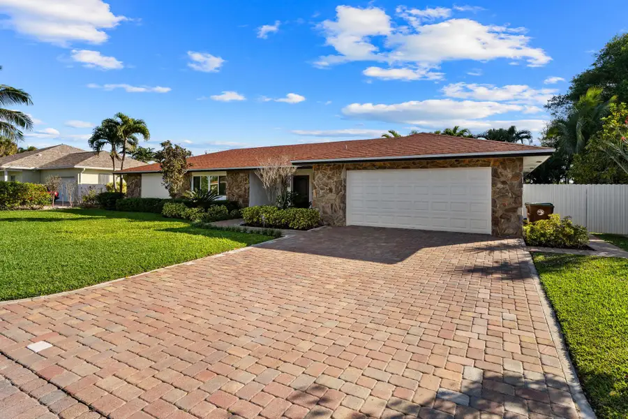 7410 Venetian Way, West Palm Beach, FL 33406 - #2