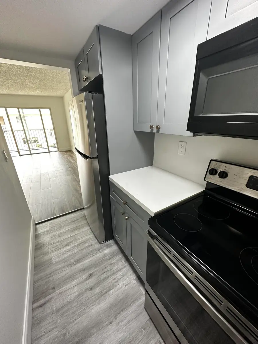 1501 Crescent Circle #C27, Lake Park, FL 33403 - #2