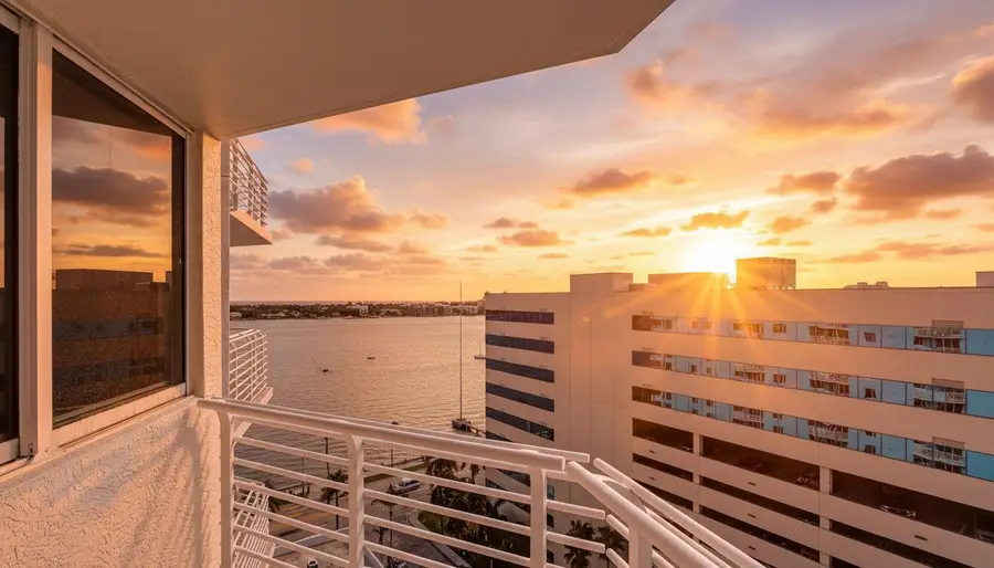 1551 N Flagler Drive #1514, West Palm Beach, FL 33401 - #3