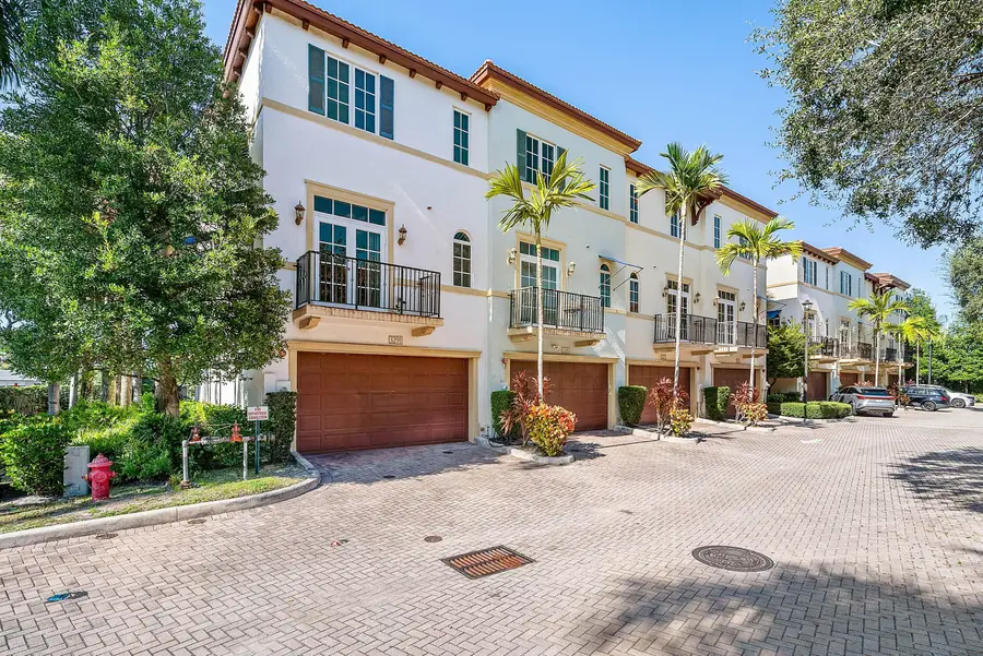 3281 Estancia Lane, Boynton Beach, FL 33435 - #3