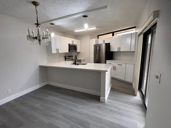 3861 Victoria Drive #3861, West Palm Beach, FL 33406