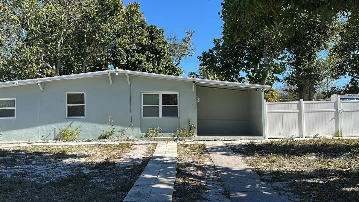 2024 Golfview Court, Fort Pierce, FL 34950 - #1